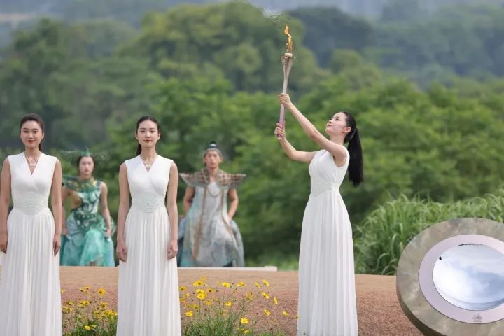亚运收罗火种.jpg